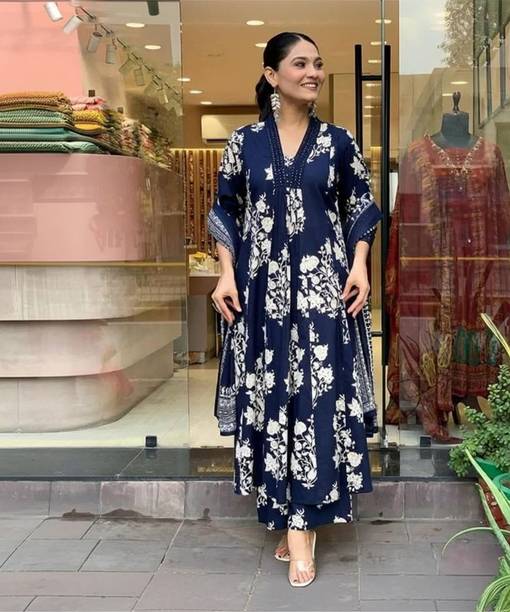 Women Viscose Rayon Kurta Pant Dupatta Set