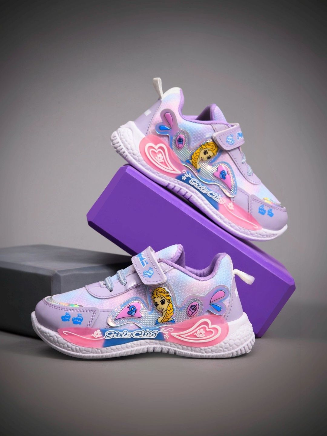 HOOH Now Comfort in Fashion Girls Elsa Printed Sneakers